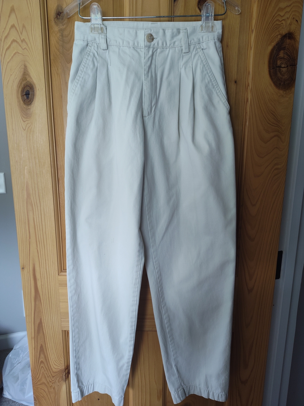 Old Navy Off-White Women's Pants, Size 2R